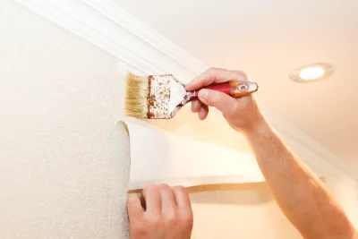 Pose de papier peint à Rasteau — revêtements muraux et toiles de verre